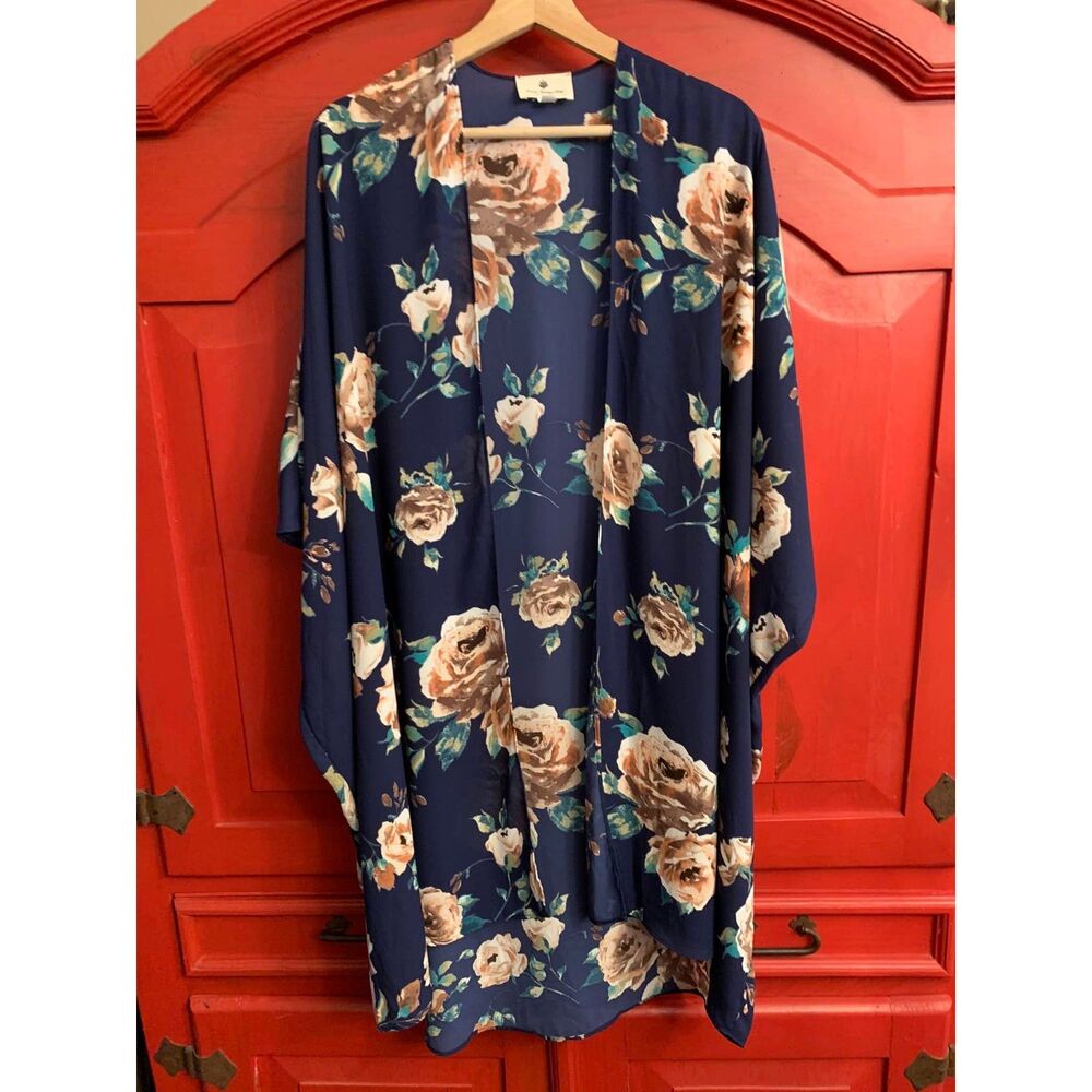 Betsey's Boutique One Size Long Floral Cardigan Cover up Blue Tunic Length EUC